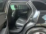 صورة 17 - Land Rover Range Rover Velar