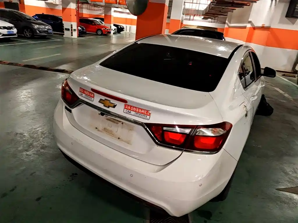 Chevrolet Cruze 2016 1.5L Manual Elite Edition фото 12