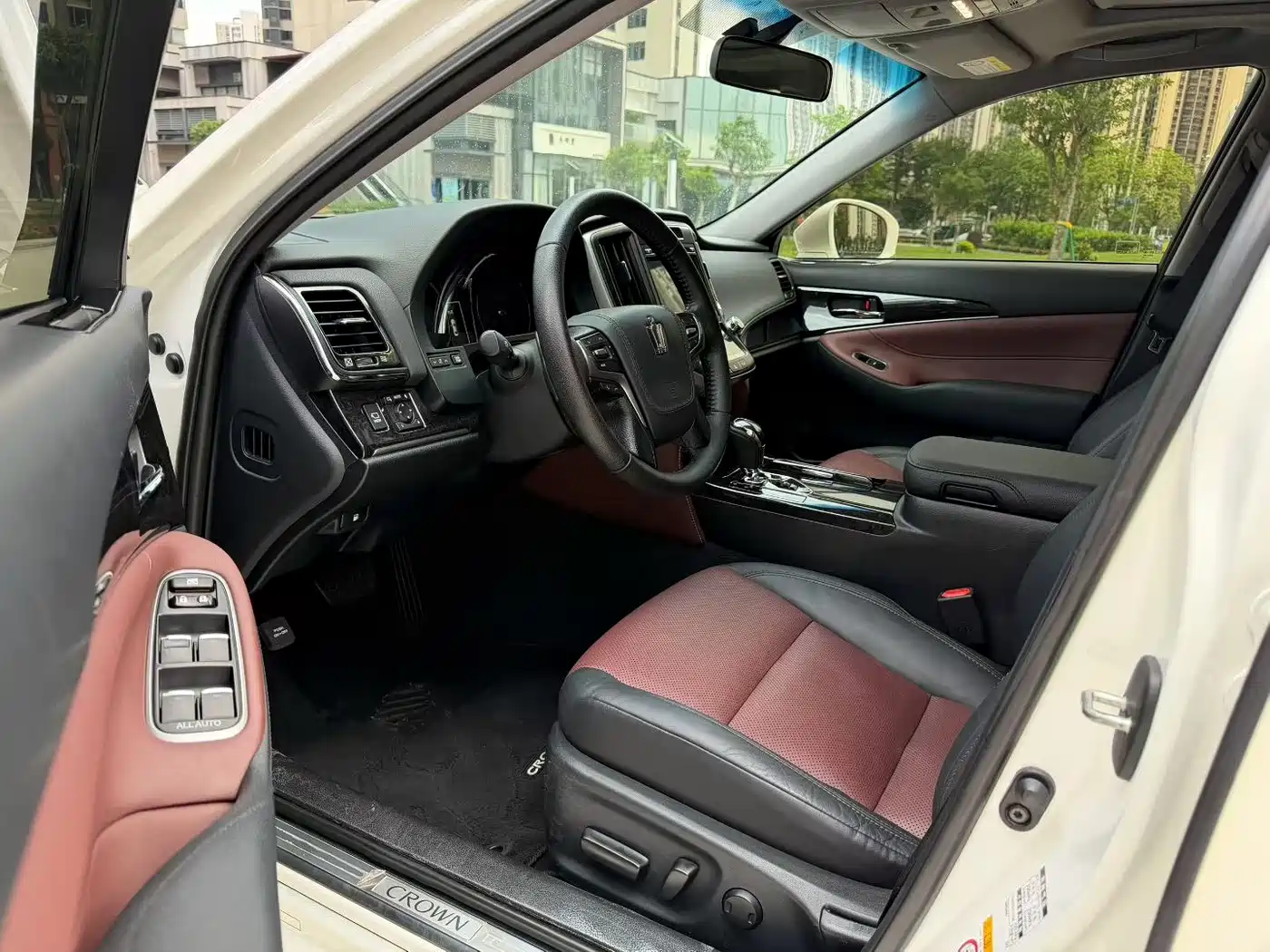 Toyota Crown 2018 2.0T Sport Edition фото 4