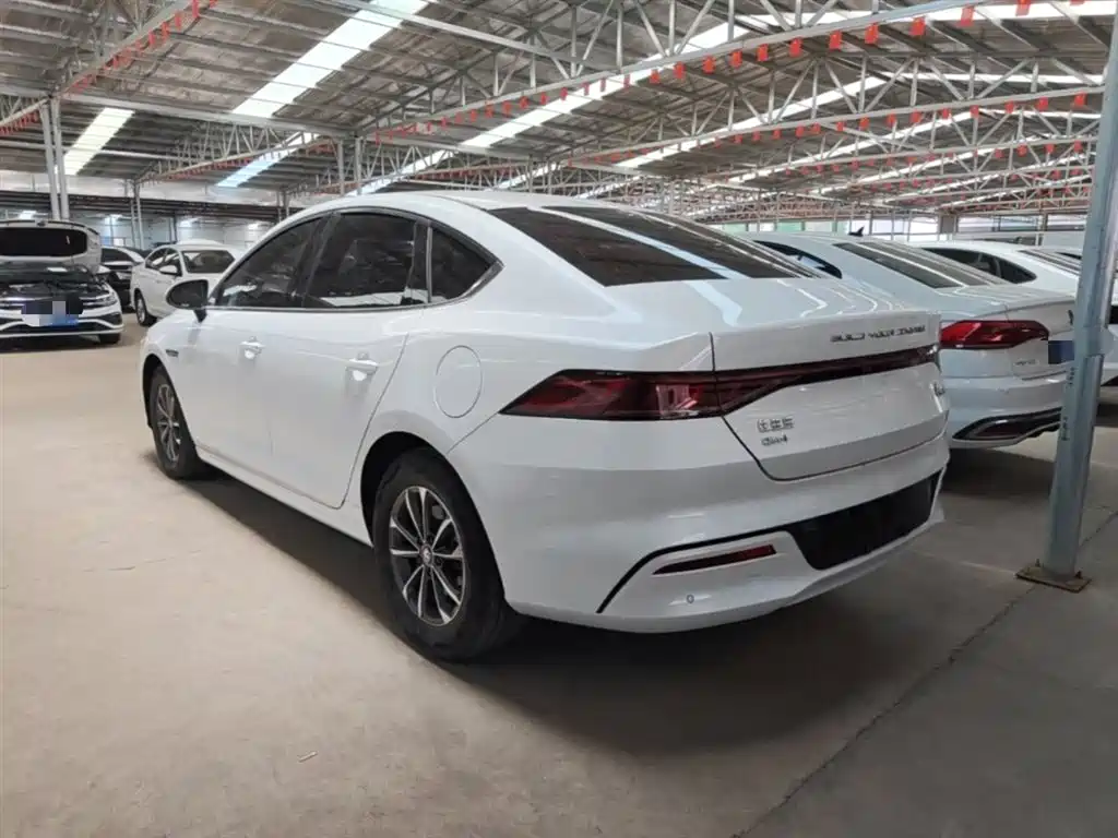 BYD Qin PLUS 2021 DM-i 55KM Premium фото 5