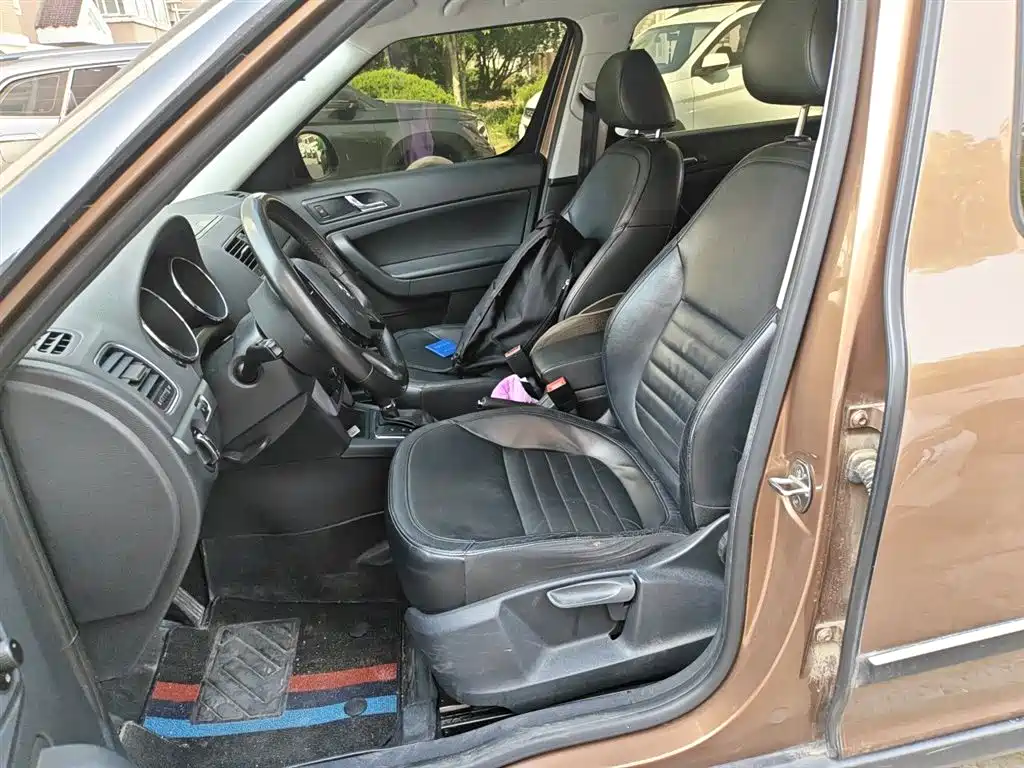 Škoda Yeti 2014 1.8TSI DSG Polar Edition фото 8
