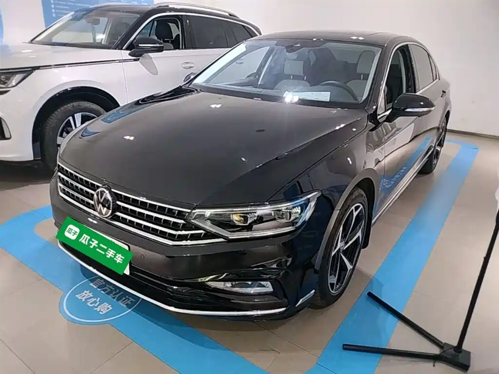 Volkswagen Magotan 2025 Facelift II Public Edition 330TSI DSG Luxury