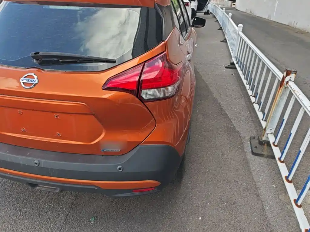 Nissan Kicks 2018 2017 1.5L CVT Smart Edition
