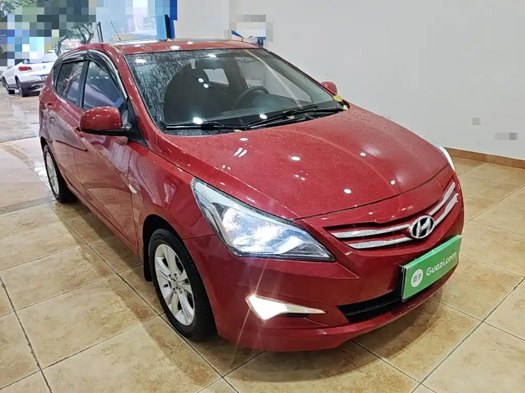صورة 4 - Hyundai Reina