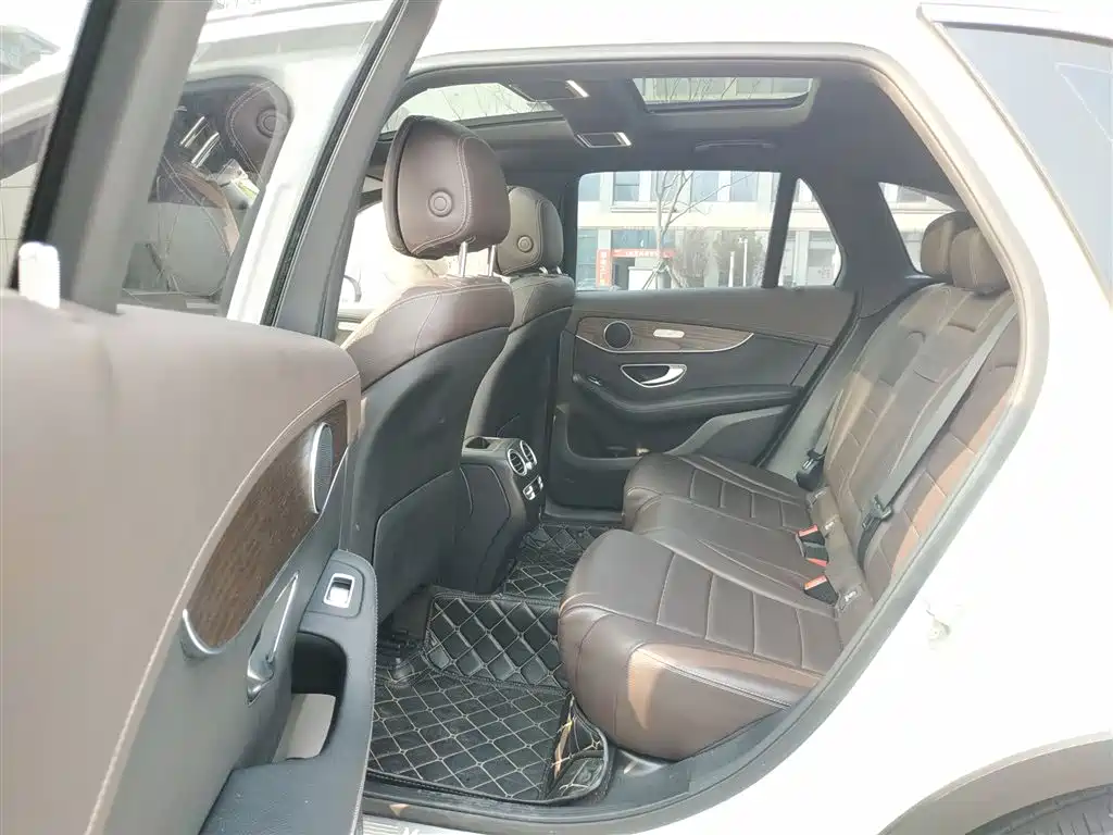 Mercedes-Benz GLC 2021 GLC 260 L 4MATIC Luxury фото 14