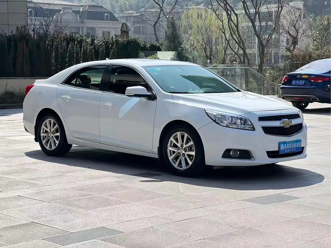 Chevrolet Malibu 2013 2.0L Automatic Luxury Edition фото 3