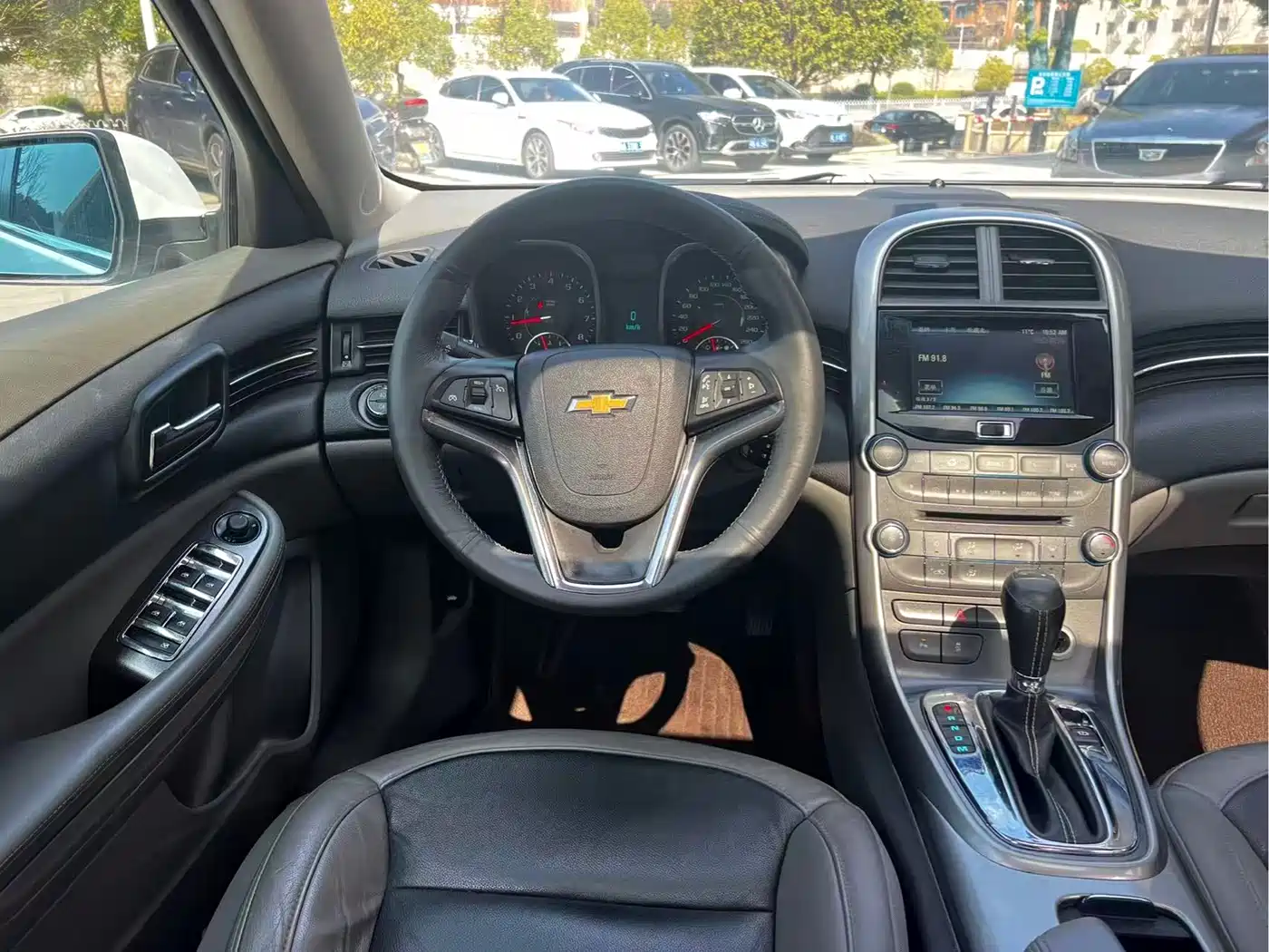 Chevrolet Malibu 2013 2.0L Automatic Luxury Edition фото 11