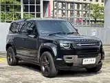 Photo 3 - Land Rover Defender
