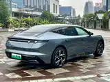 صورة 18 - Lynk & Co Z10