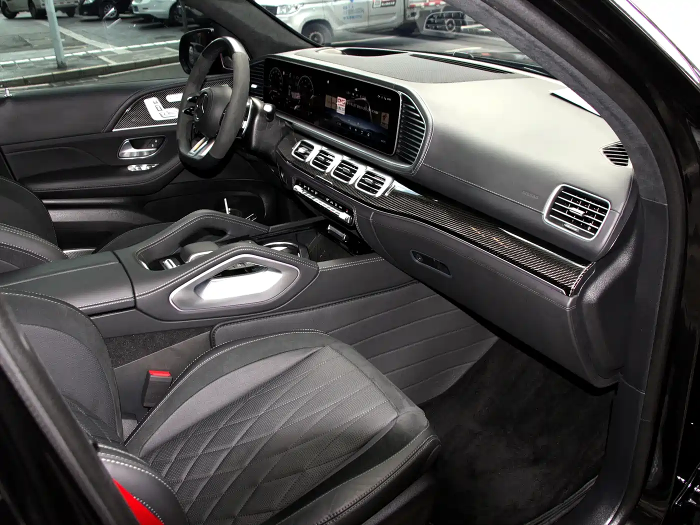 Mercedes-Benz GLS AMG 2024 AMG GLS 63 4MATIC+ фото 14