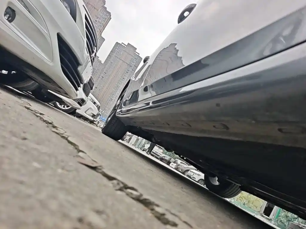 Фото 21 - Roewe i6 MAX