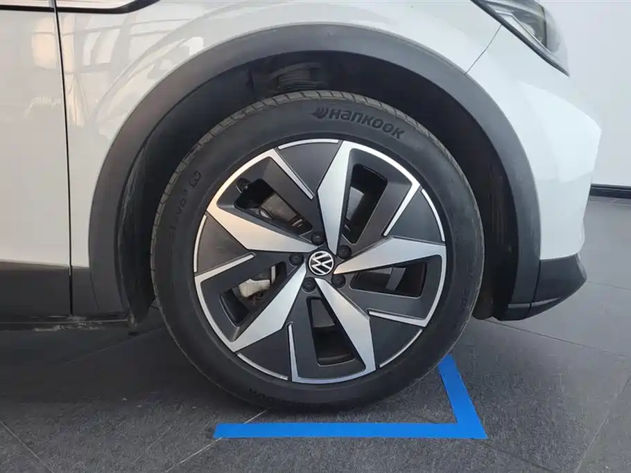 VOLKSWAGEN ID.4 CROZZ