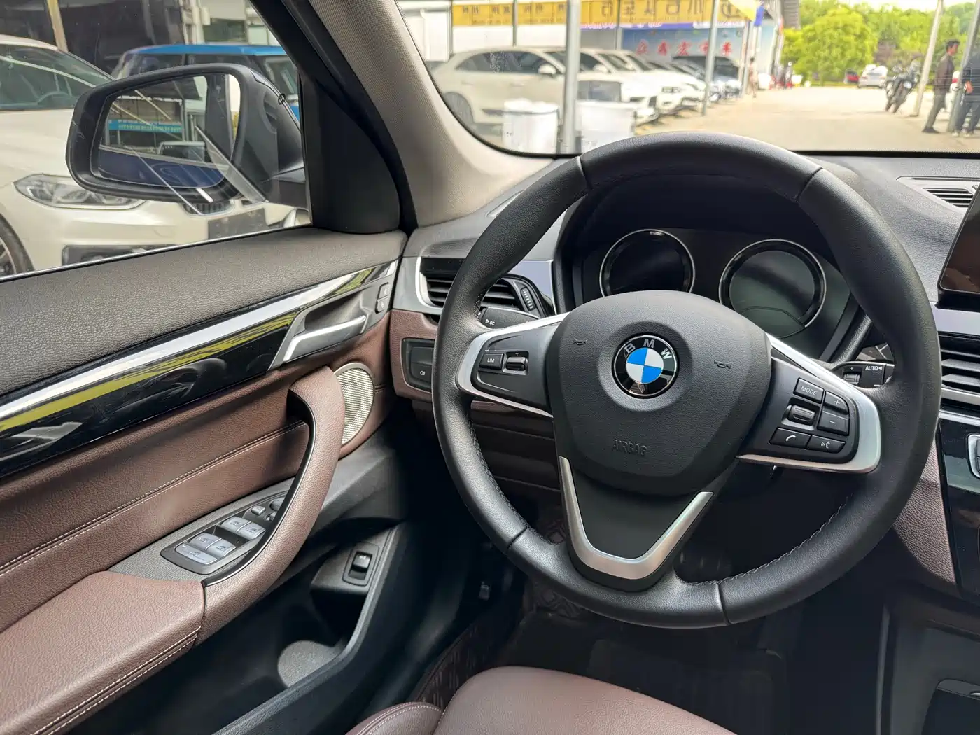 BMW X1 2021 sDrive20Li Fashion фото 5