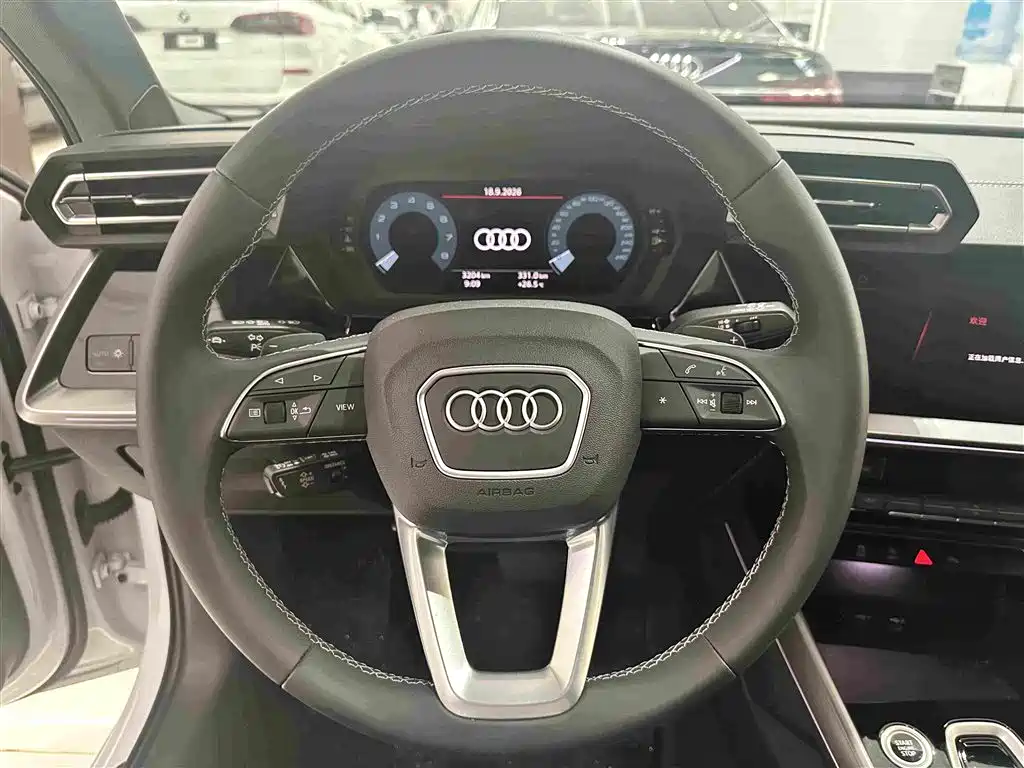 Audi A3 2026 2025 Facelift Sportback 35TFSI Flying Spur Premium