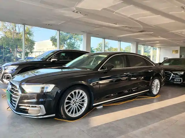Audi A8 A8L 50 TFSI quattro, Комфорт