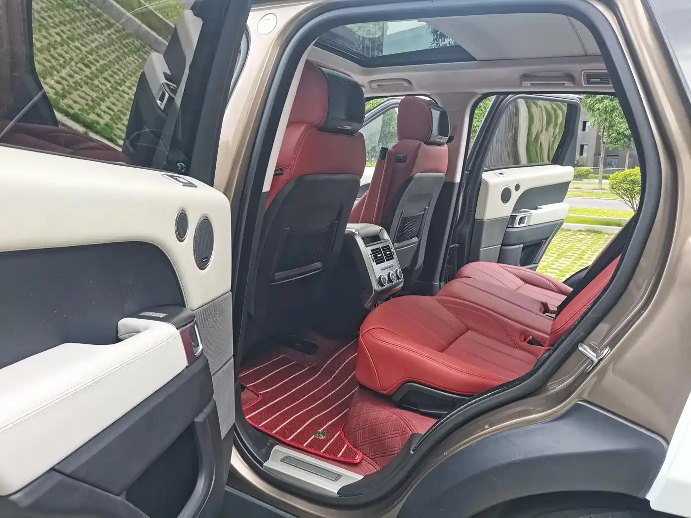 Land Rover Range Rover Sport 2014 3.0 SC V6 HSE DYNAMIC фото 14