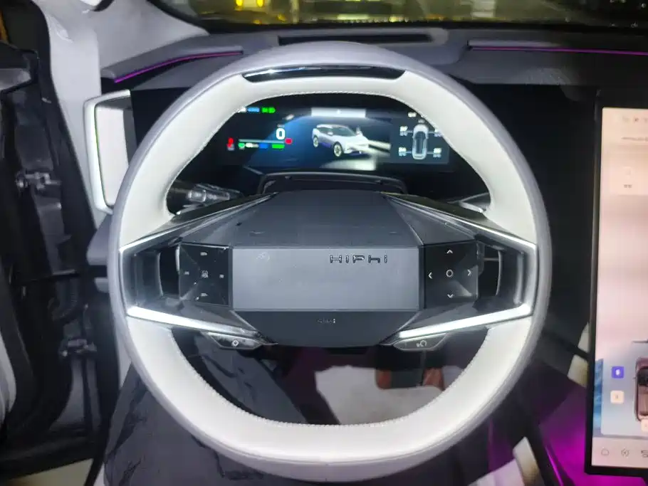 HiPhi Y 2023 2023 560km Elite Edition