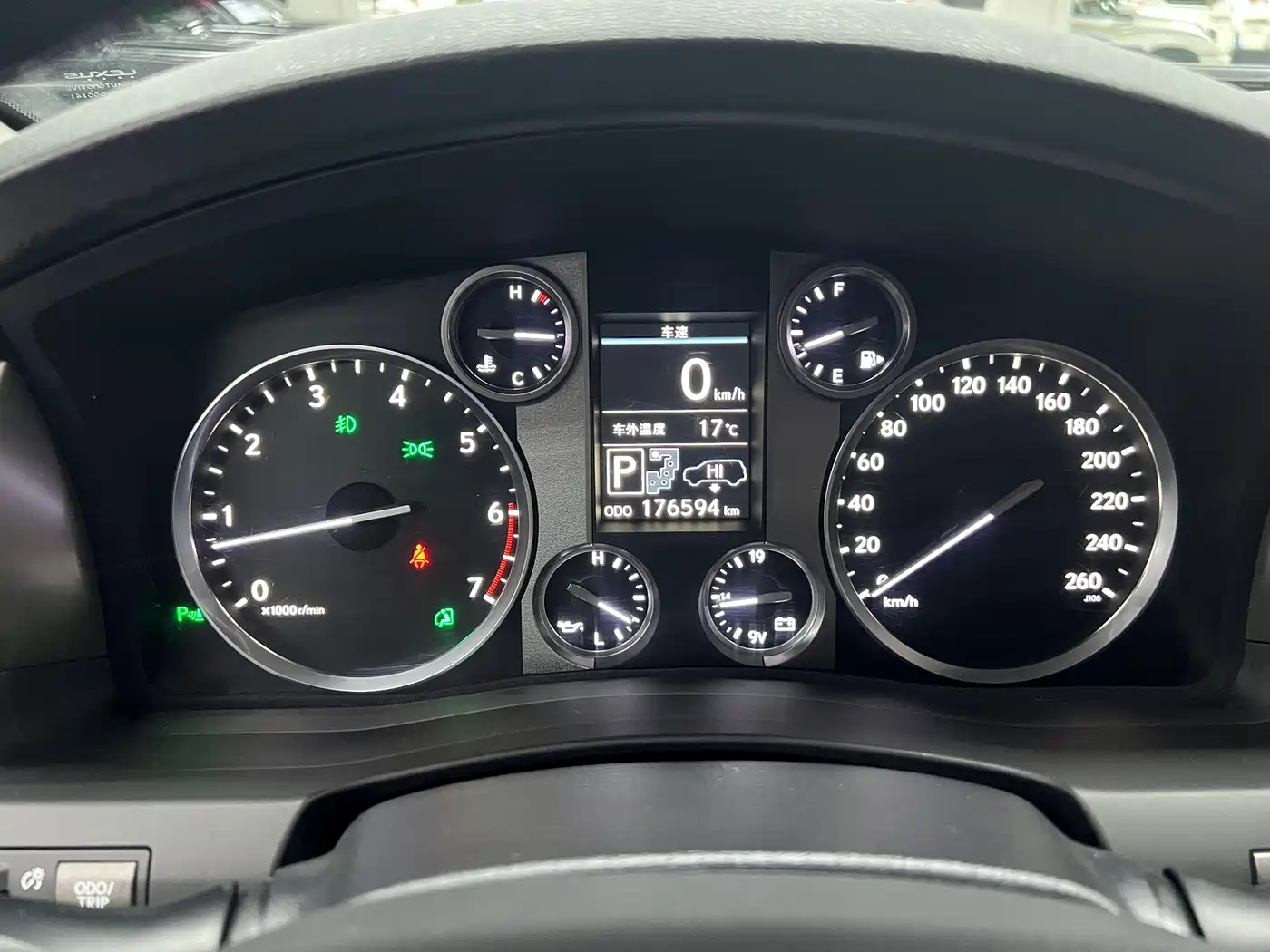 Lexus LX 2013 570 фото 19