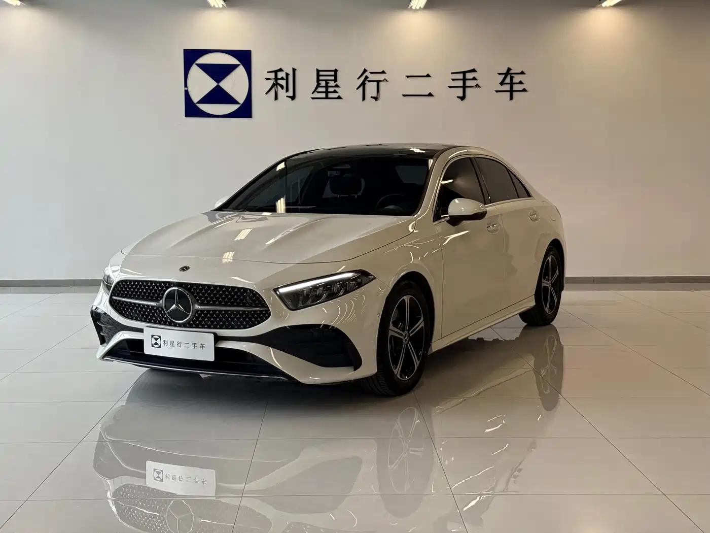 Mercedes-Benz A-Class 2023 A 200 L Fashion