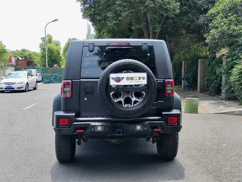 BAIC ORV Beijing Offroad BJ40 2018 PLUS 2.3T Auto 4WD Premium Edition China V фото 5
