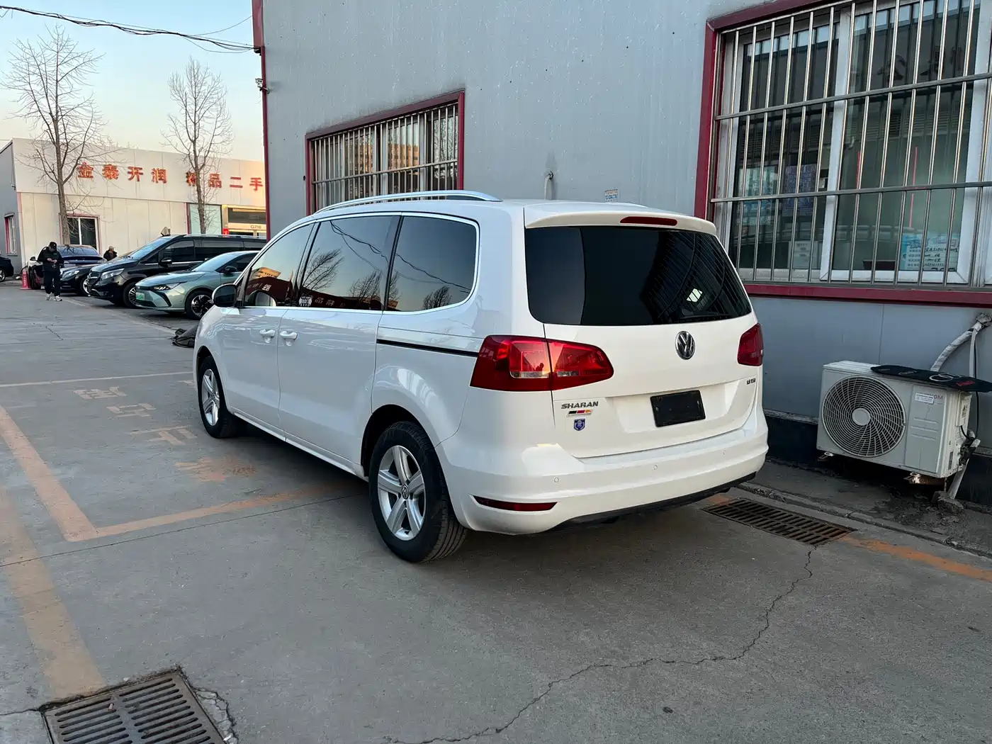 Volkswagen Sharan 2013 1.8TSI Comfort Euro IV фото 3