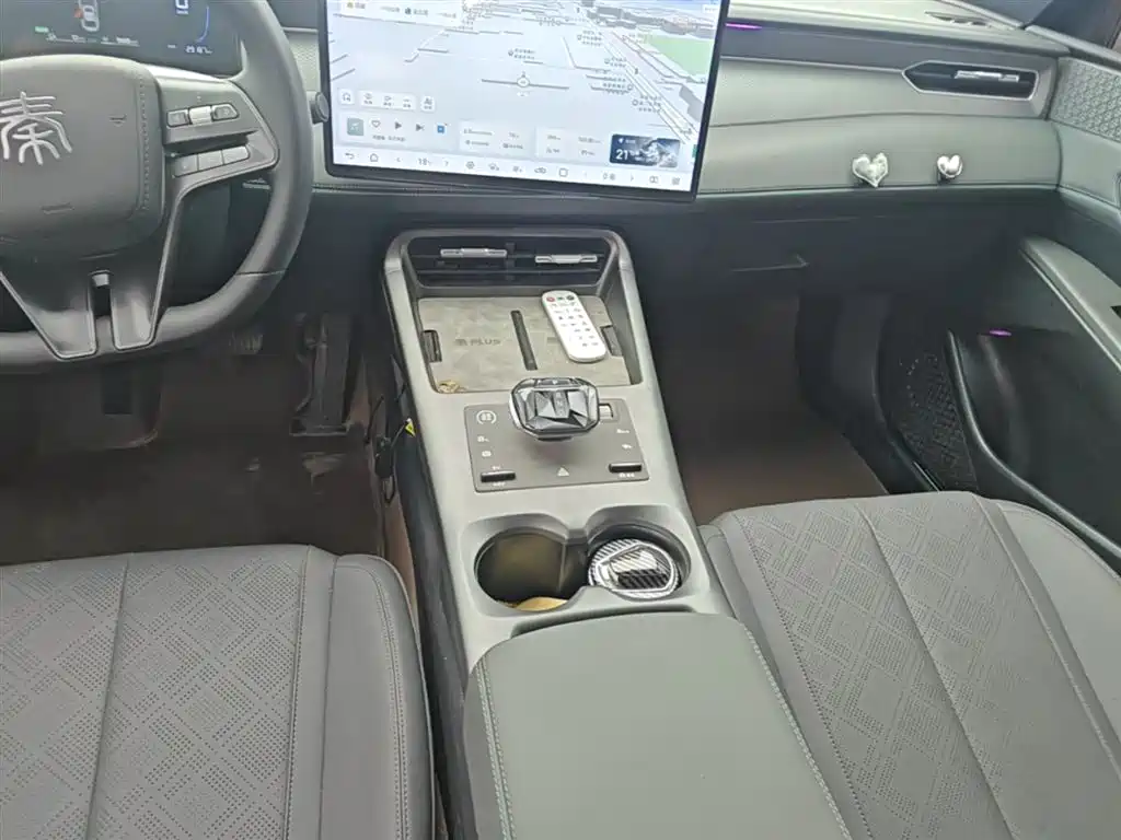 BYD Qin PLUS 2025 DM-i Smart Drive 55KM Leader фото 14