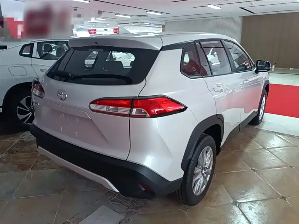 Toyota Corolla Cross 2025 2.0L Pioneer Edition фото 7