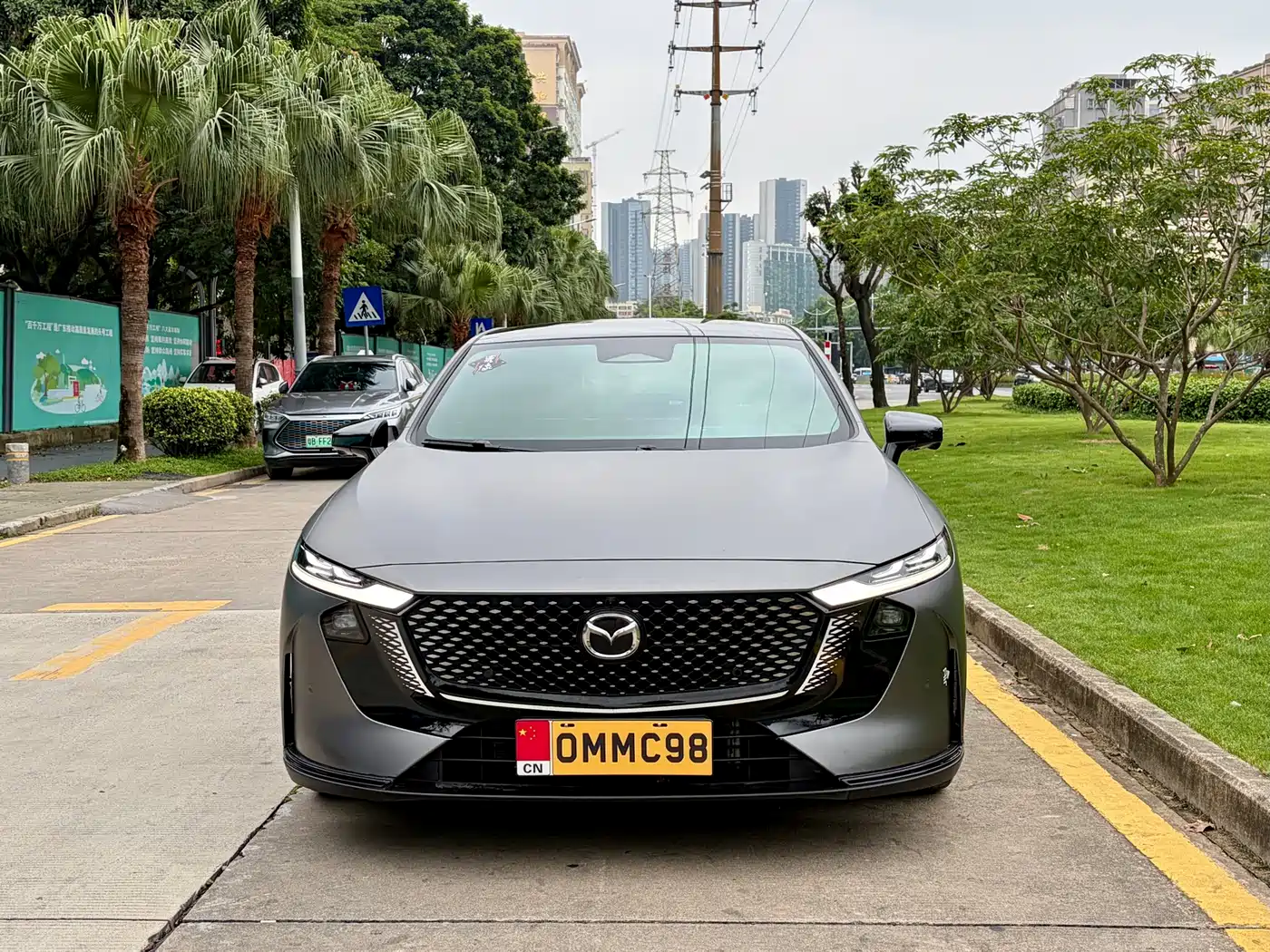 Mazda EZ-6 2024 Extended Range 200 Premium Edition фото 2