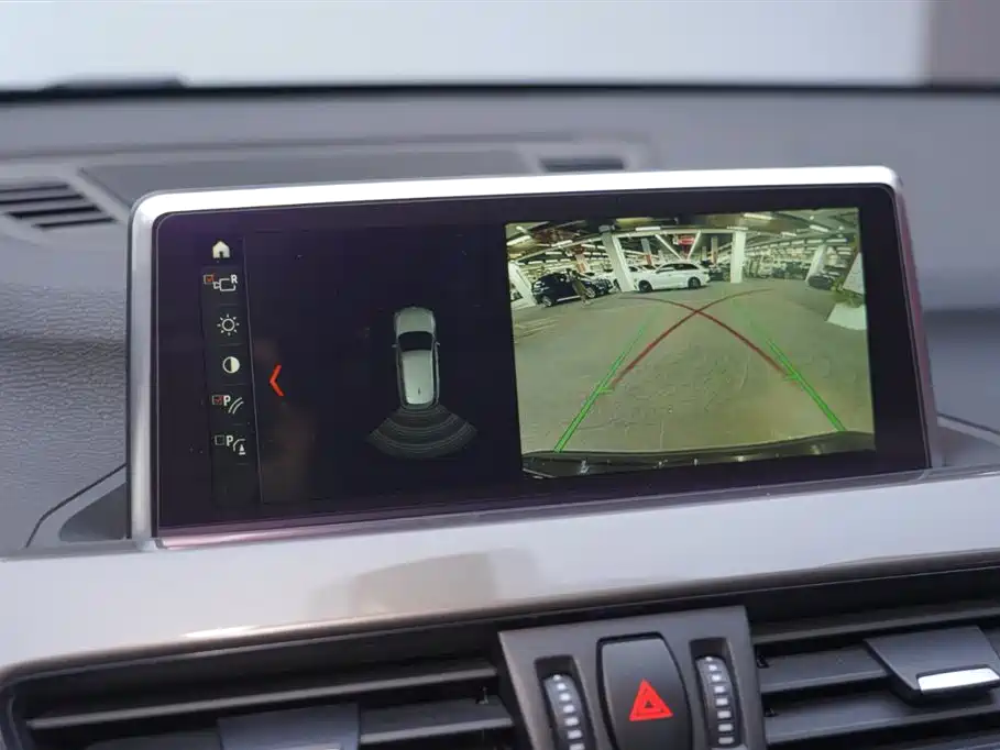 BMW X1 2019 xDrive20Li Premium Model фото 9