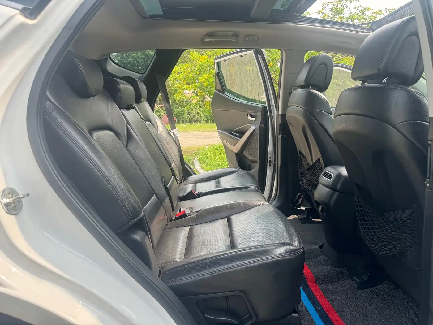 Hyundai Santa Fe 2015 2.4L Automatic 4WD Smart 5-seater фото 13