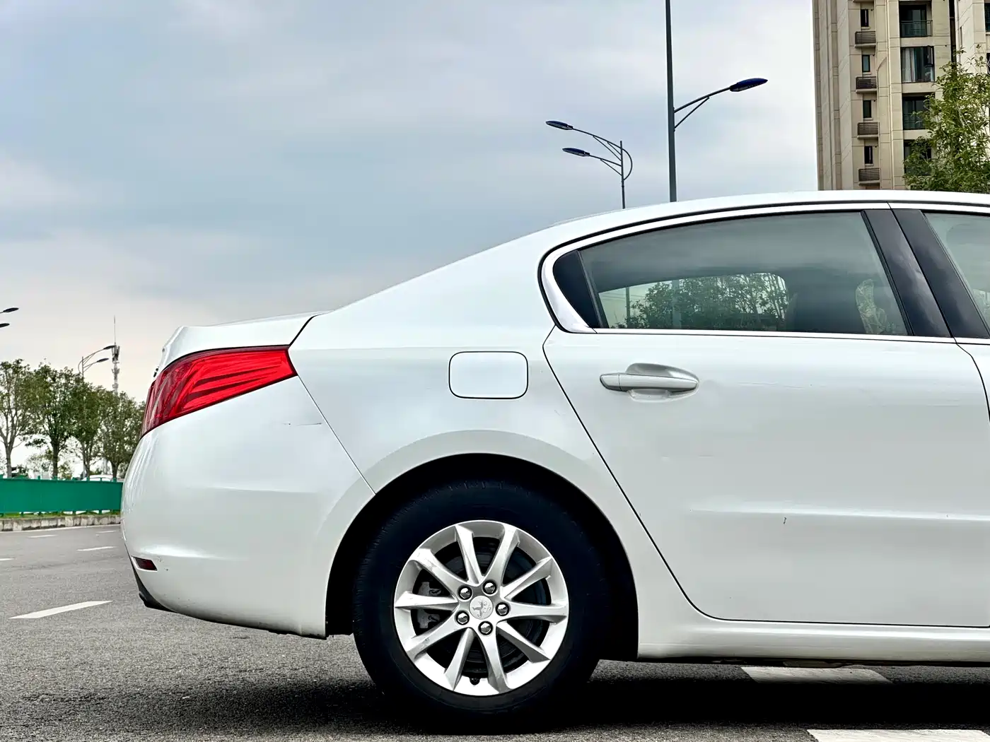 Peugeot 508 2013 2.0L 2nd Anniversary Auto Sunroof Classic Edition фото 11