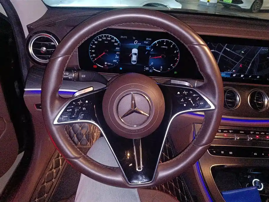 Mercedes-Benz E-Class 2022 Second Facelift E 300 L Luxury фото 15