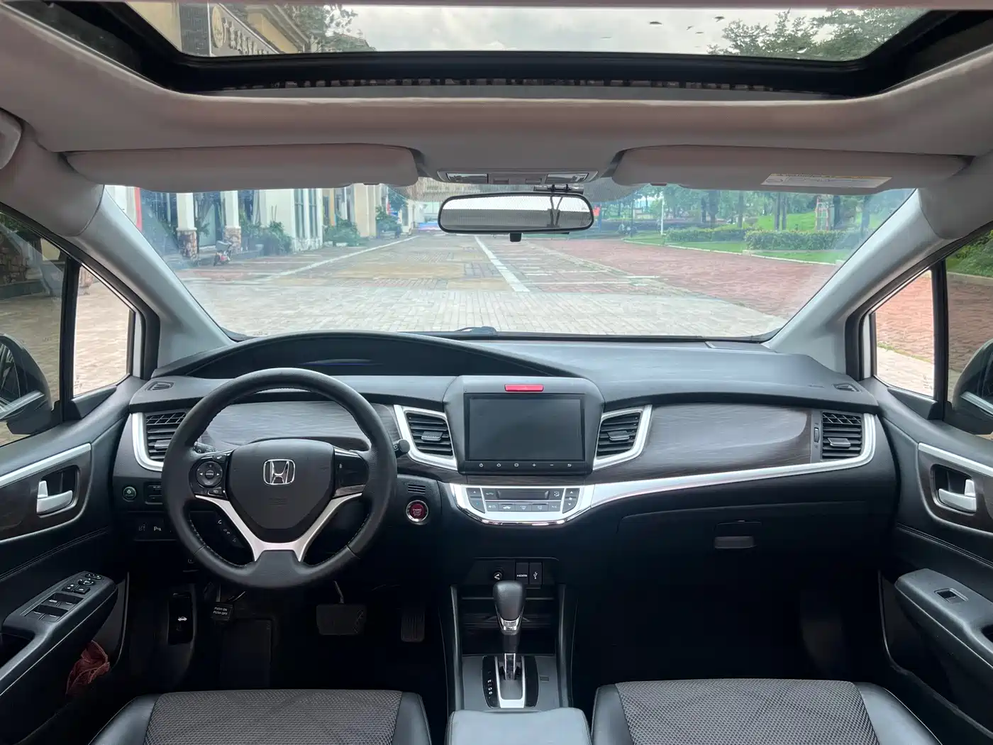 Фото 5 - Honda Jade