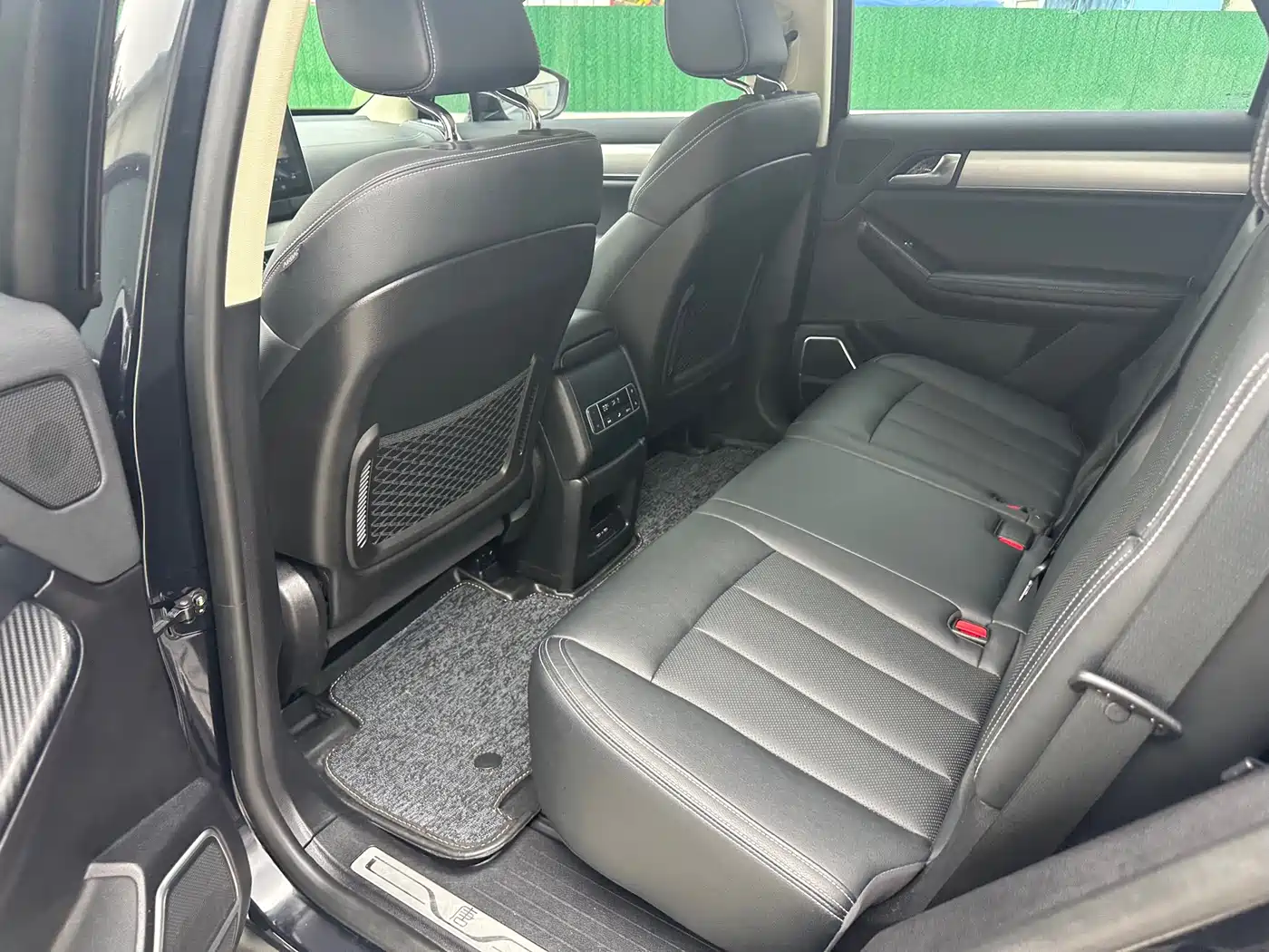 BYD Tang 2020 2019 2.0T Automatic Smart Connect Honor 7-seater China VI