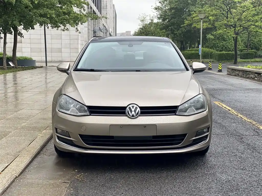 Volkswagen Golf 2015 1.4TSI Automatic Luxury фото 7