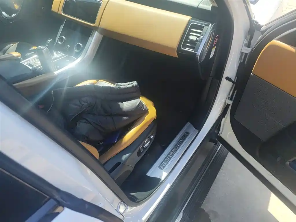 Land Rover Range Rover Sport 2018 3.0 SC V6 Fashion Genesis DYNAMIC фото 20