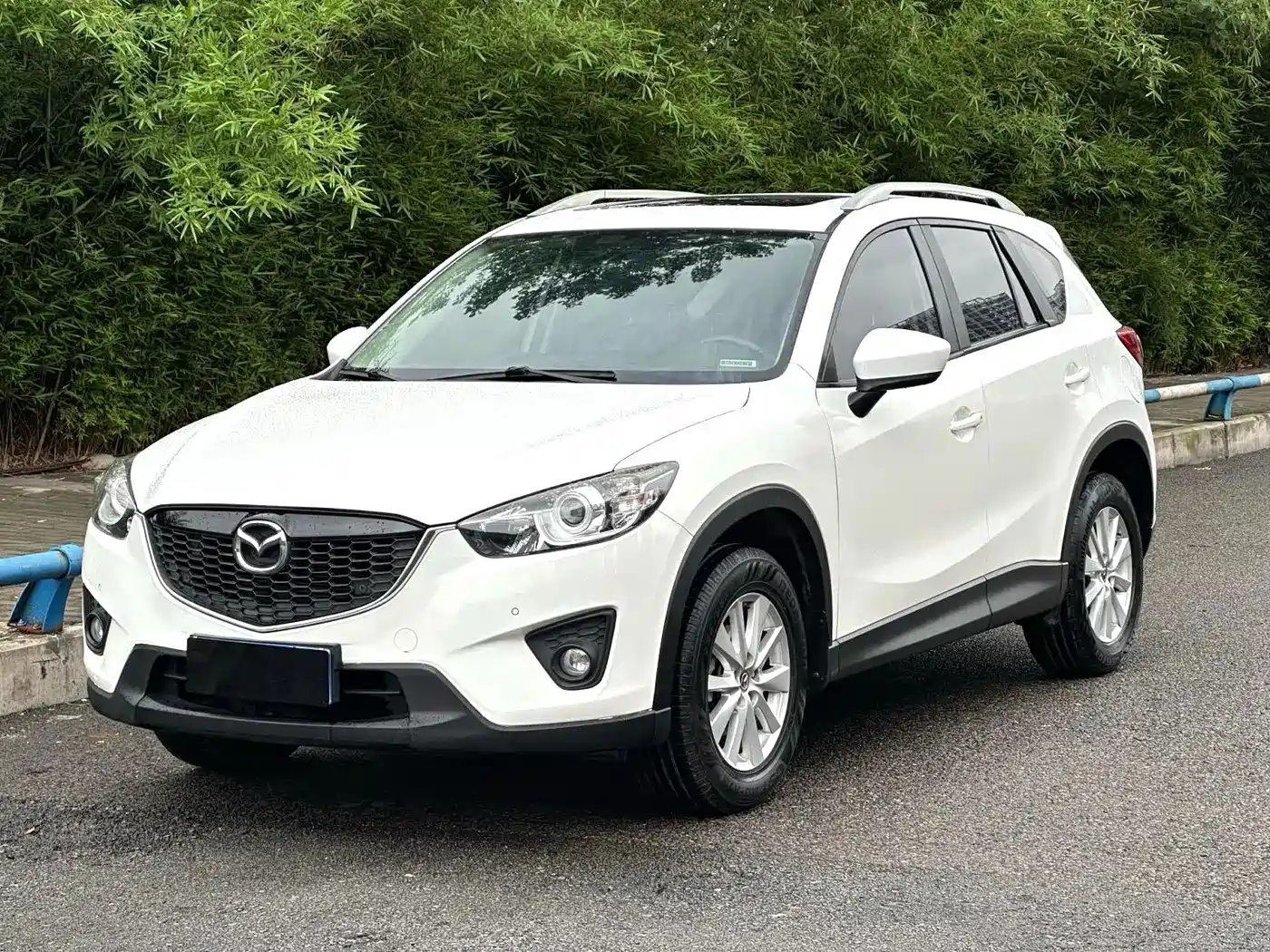 Photo 3 - Mazda CX-5
