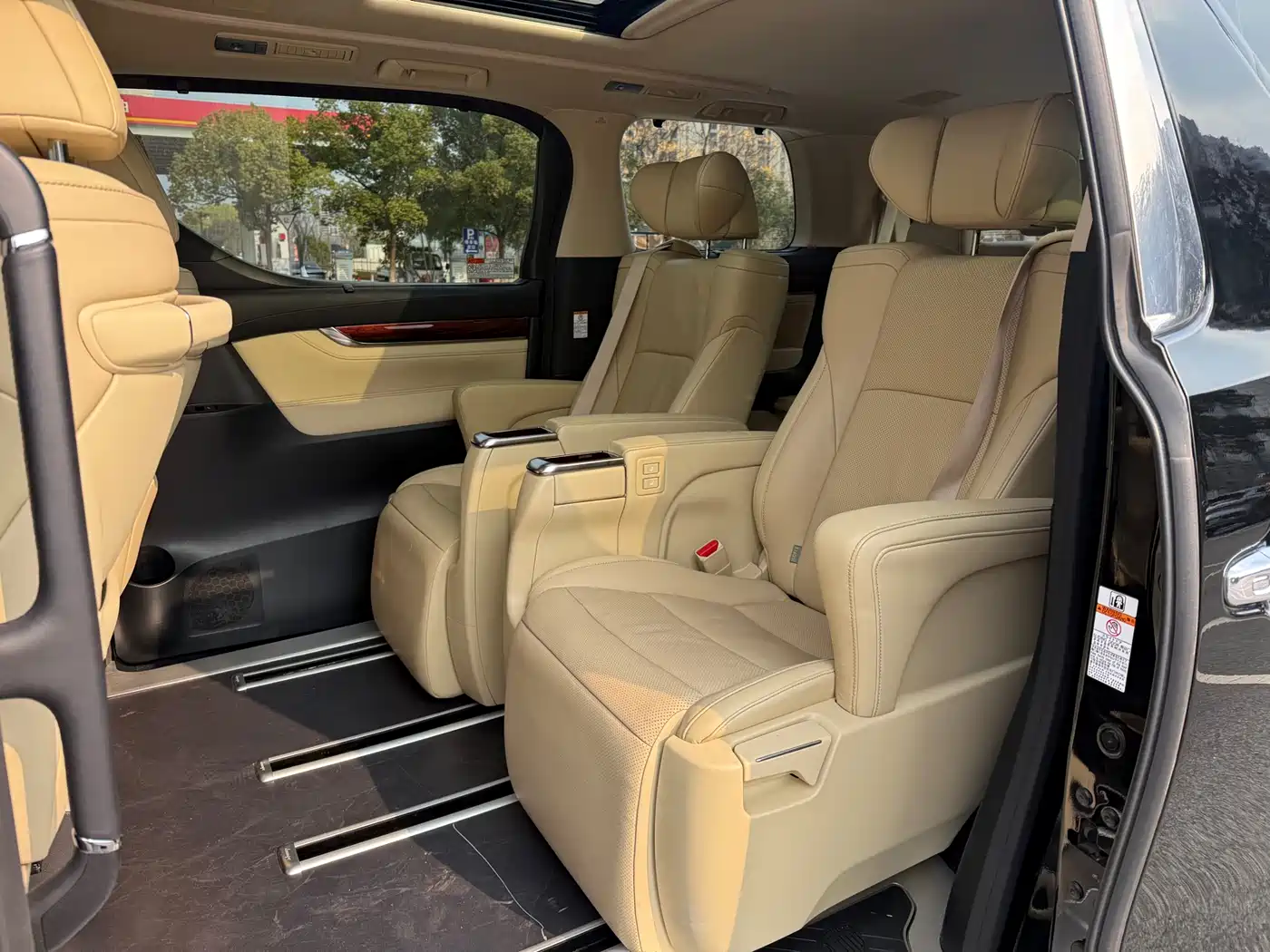 Toyota Alphard 2015 3.5L Luxury Edition фото 7