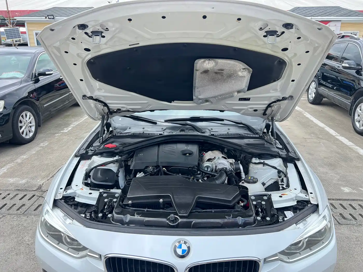 Фото 24 - BMW 3 Series