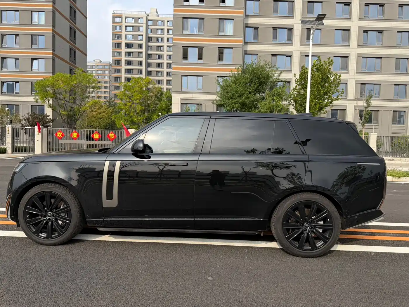 Land Rover Range Rover 2026 2025 3.0 L6 360PS Golden Age Edition