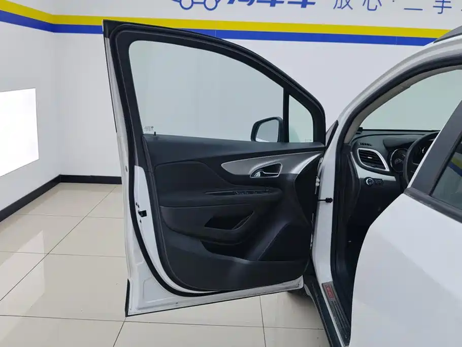 Фото 7 - Buick Encore