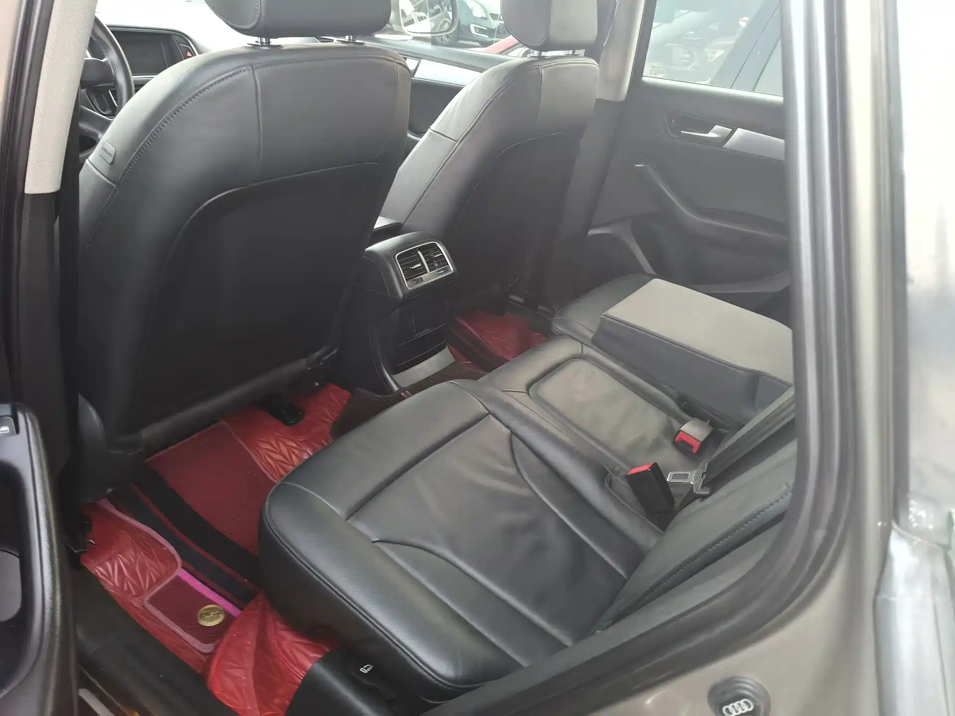 Photo 6 - Audi Q5 (Import)