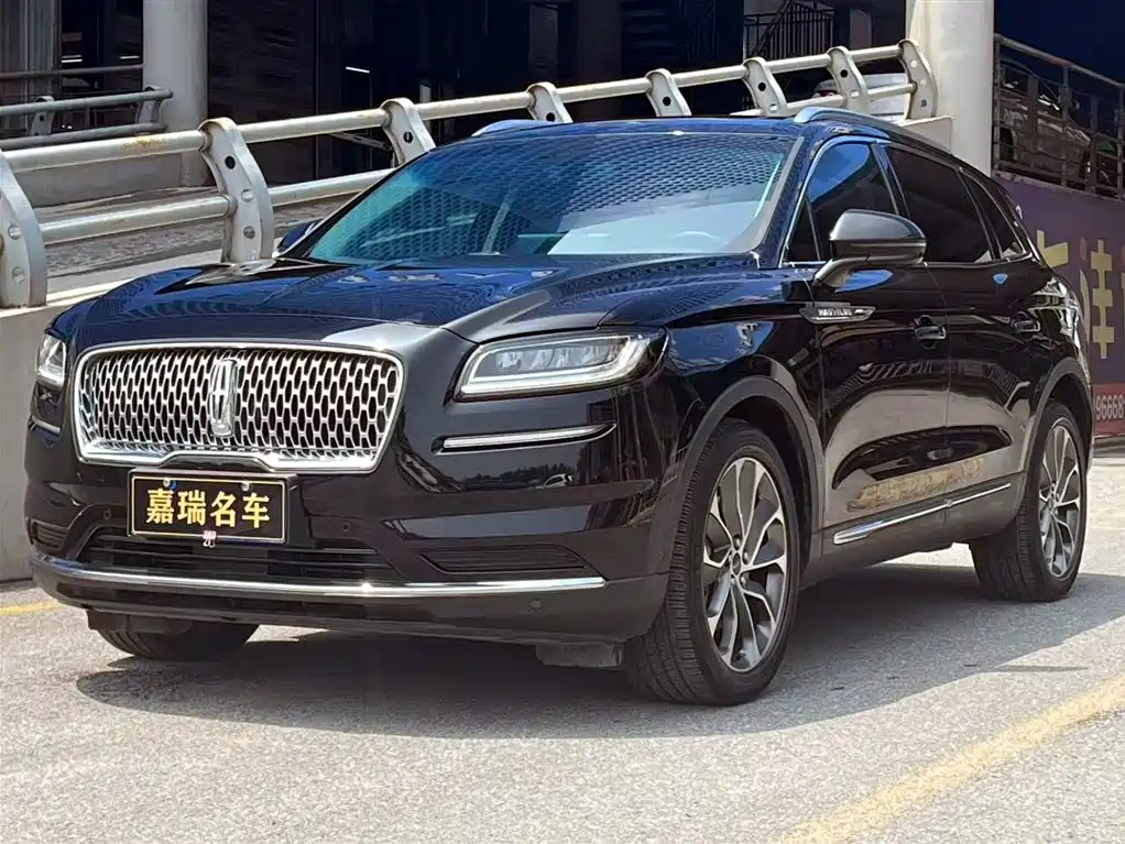 LINCOLN NAVIGATOR