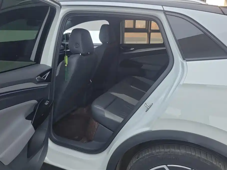 VOLKSWAGEN ID.4 CROZZ