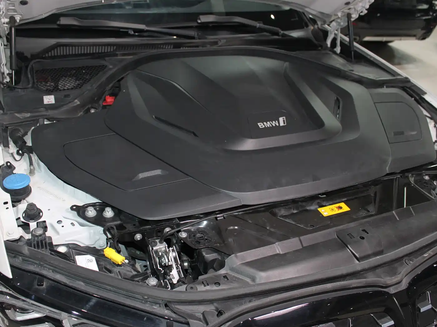 BMW i3 2024 eDrive 35 L фото 8