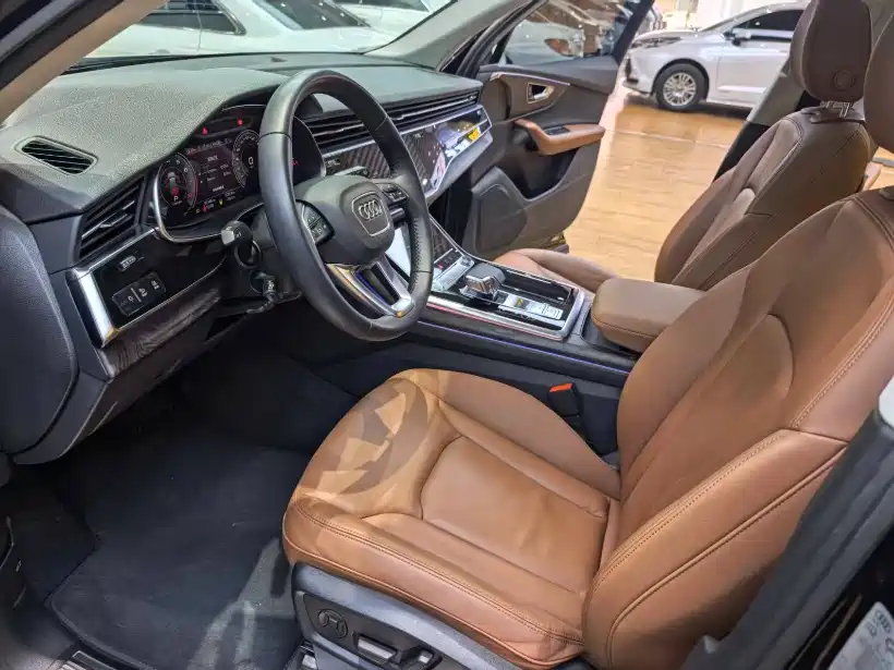 Audi Q7 2020 55 TFSI quattro S line Sport фото 4