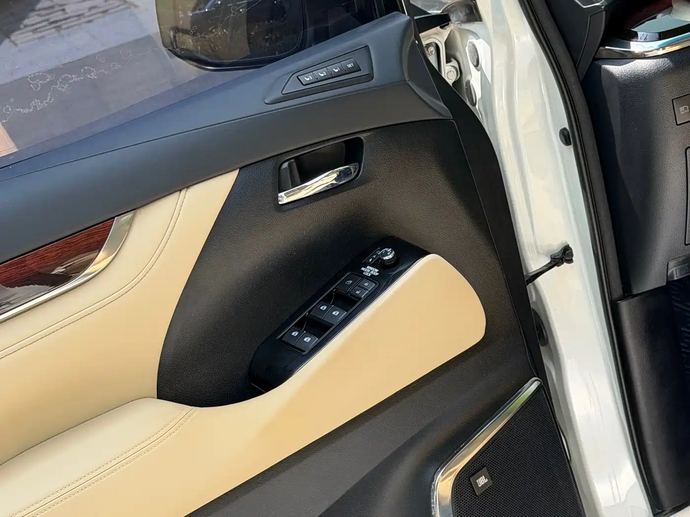 Toyota Alphard 2015 3.5L Luxury Edition фото 9