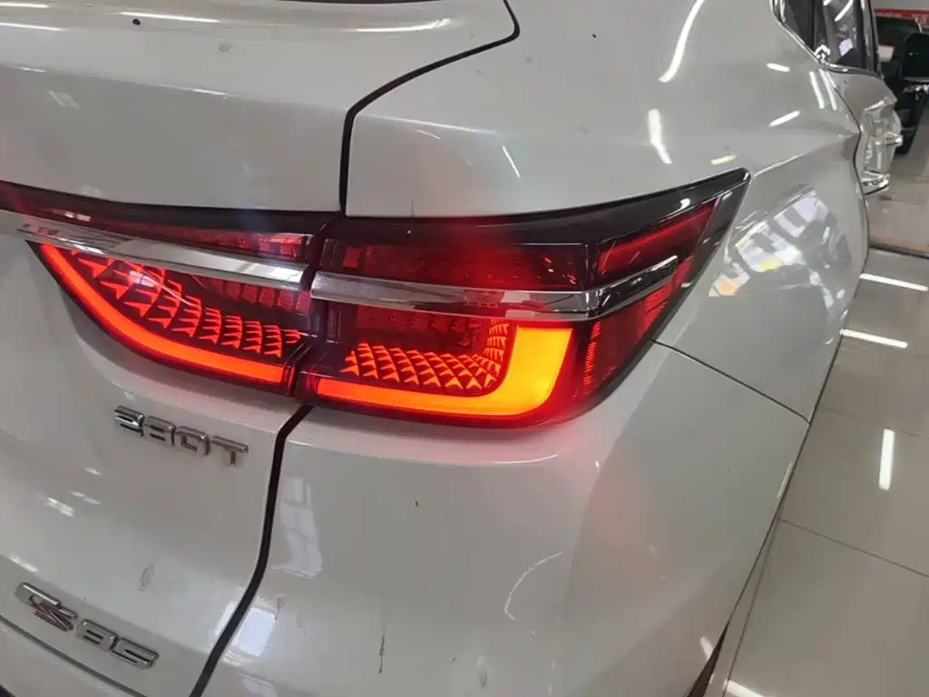 Changan CS85 COUPE 2021 2021 1.5T DCT Luxury