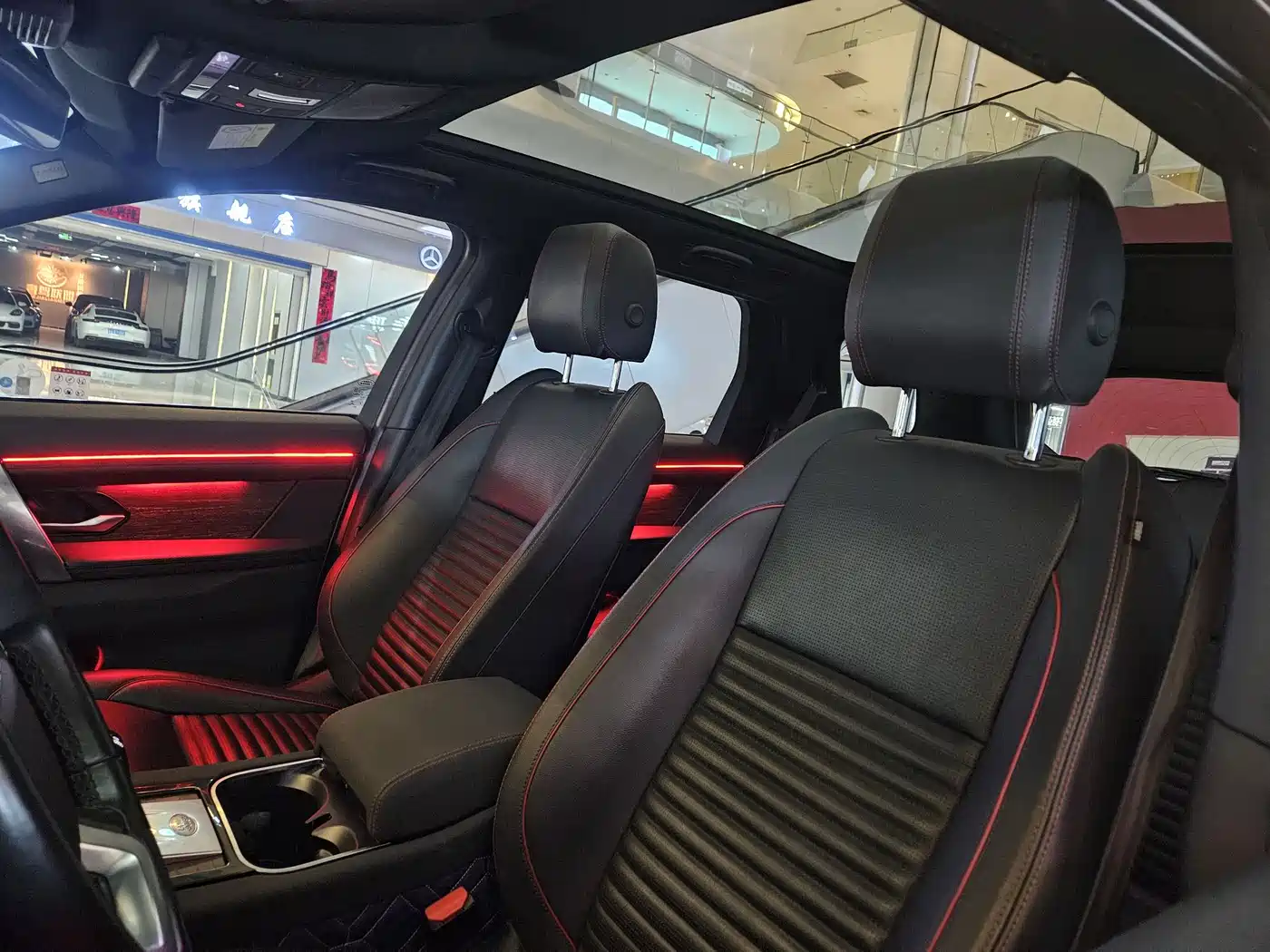 LAND ROVER DISCOVER SPORTS