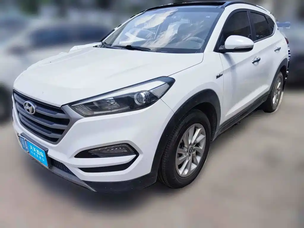 Фото 1 - Hyundai Tucson